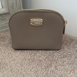 Michael Kors pouch